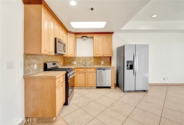 Building Photo - 316 S New Hampshire Ave