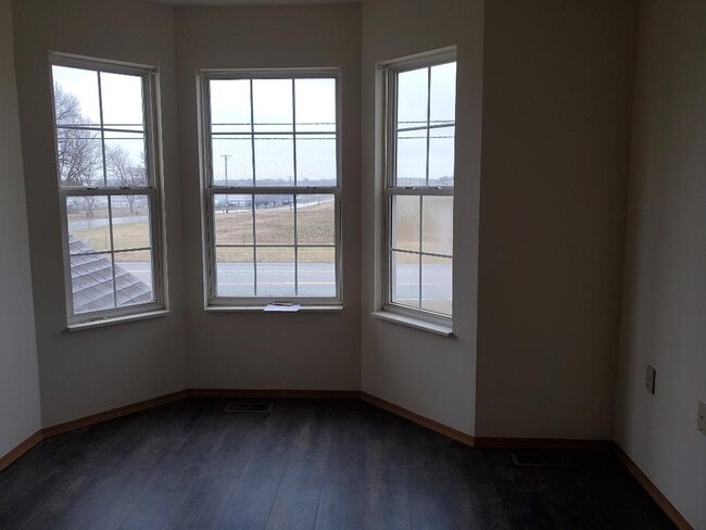 Building Photo - 1400 Frosty Dr