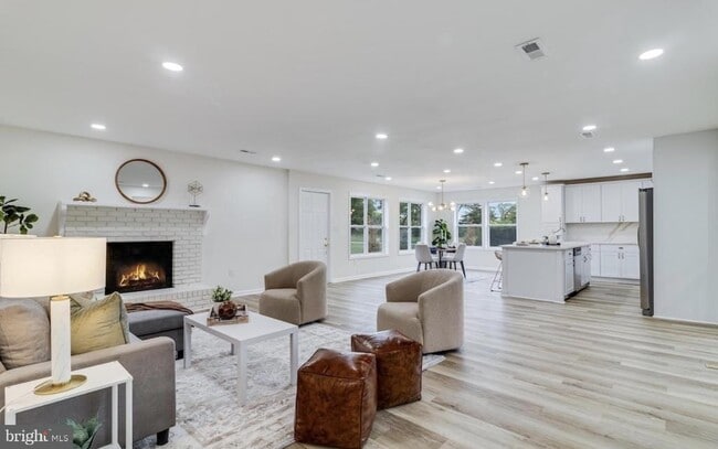 Building Photo - 11960 Motley Pl