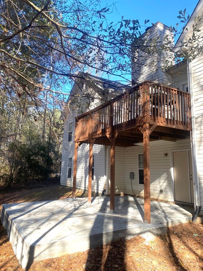 Building Photo - 1945 Grayson Oaks Ct