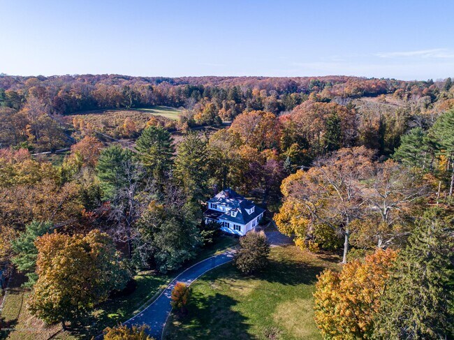 Building Photo - 800 Navesink River Rd