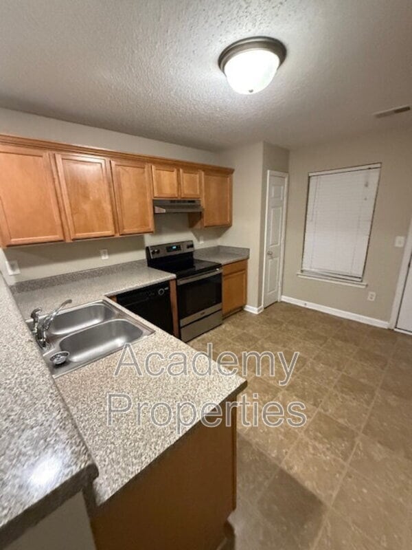 Building Photo - 277 Lossie Ln