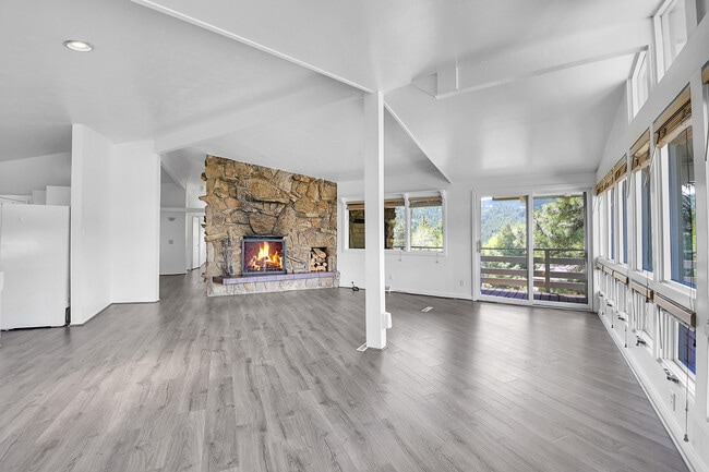 Building Photo - 27828 Fireweed Dr