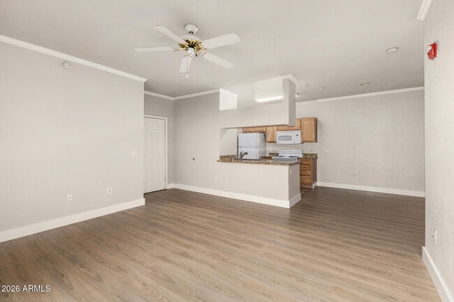 Building Photo - 5401 E Van Buren St