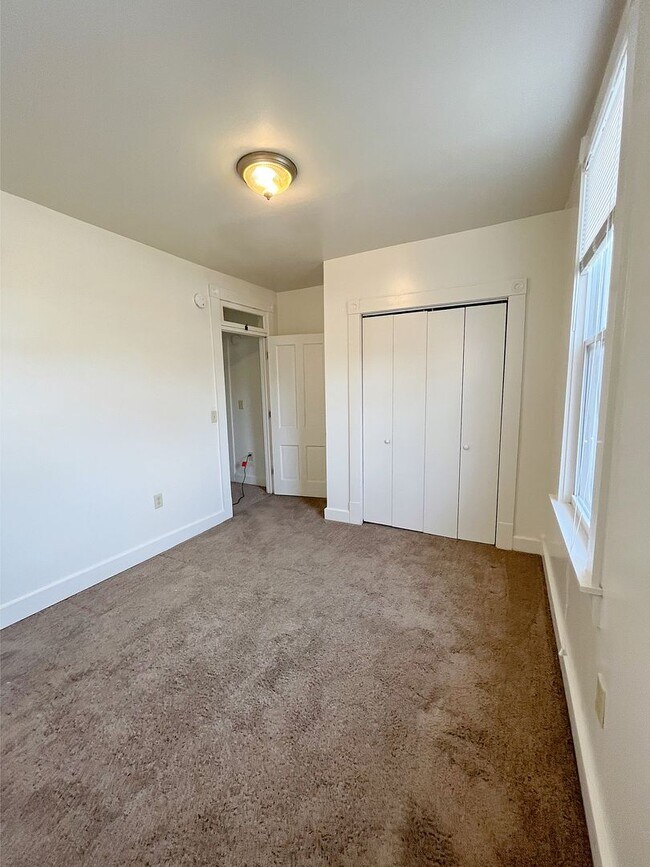 Building Photo - 1315-1317 North 18th Street