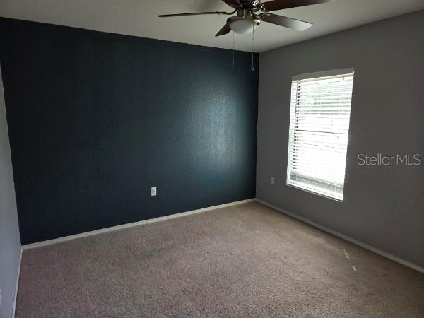 Building Photo - 2235 Lakeridge Dr