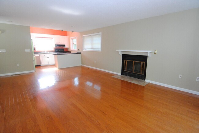 Building Photo - 11 Ventura Cir