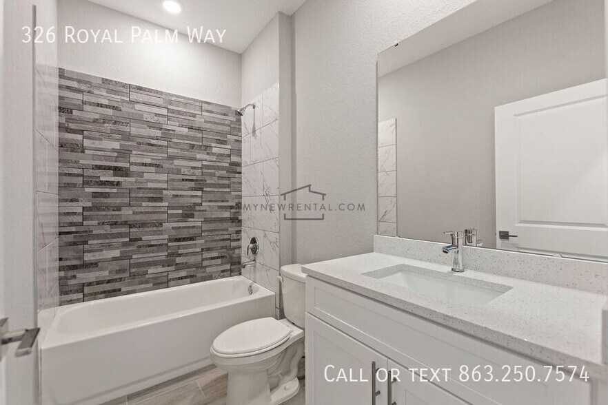 Building Photo - 326 Royal Palm Wy