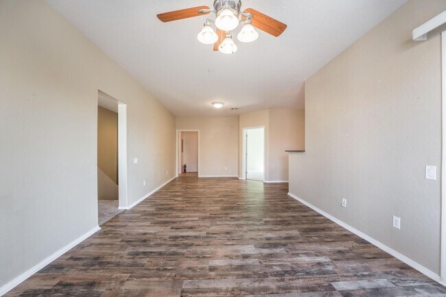 Building Photo - Check this Beautiful Condo Unit located in a gated Terrasini  community!