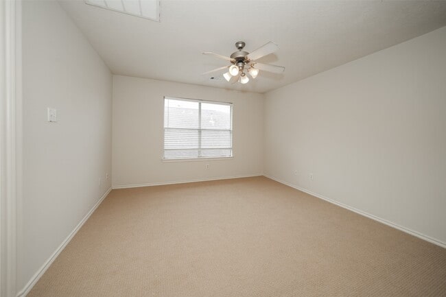 Building Photo - 5119 Moss Garden Ln