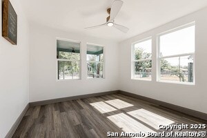 Building Photo - 322 Compton Ave