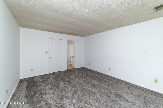 Building Photo - 55 Frontier Way