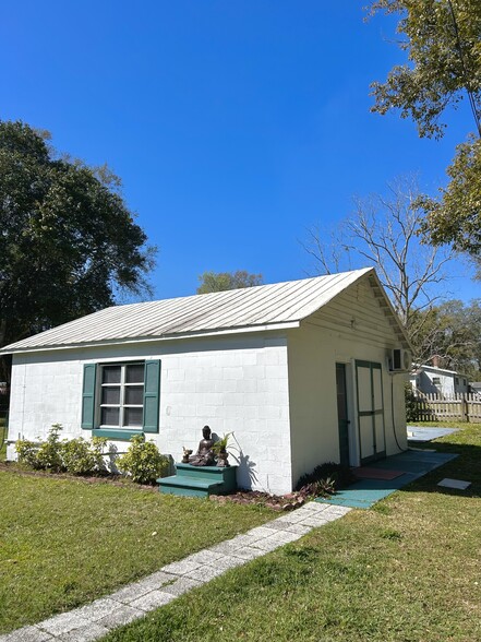 Building Photo - 4339 Tiny Ln