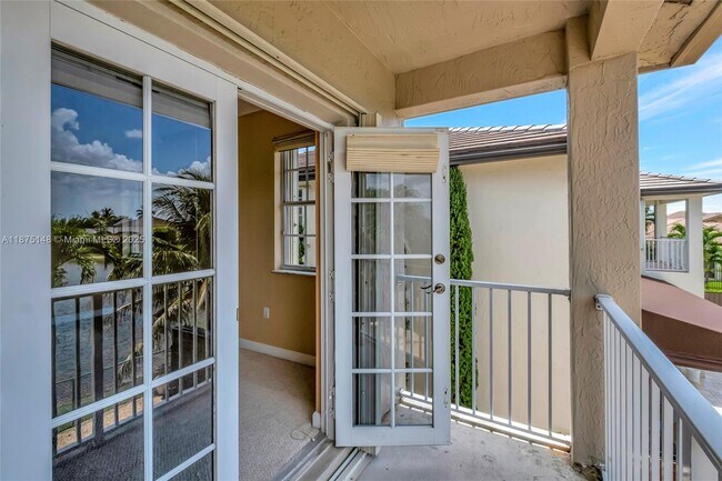 Building Photo - 14443 SW 12th Ln