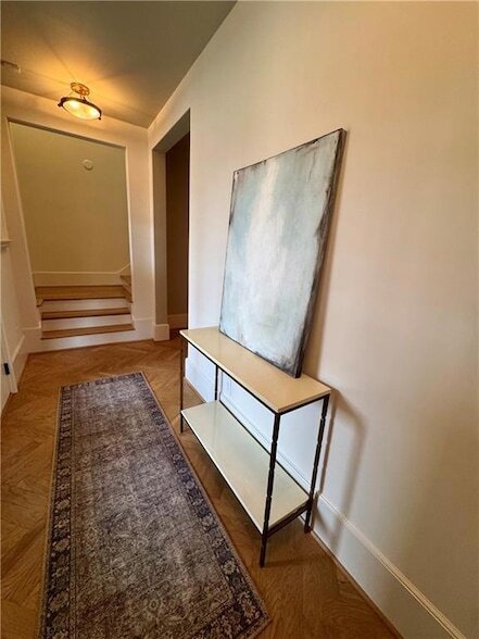 Building Photo - 81 Delmont Dr NE