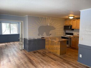 Building Photo - Cute 1 bedroom in Central Location