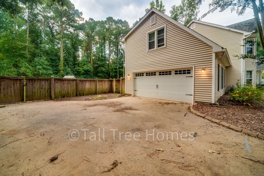 Building Photo - 410 Murry Park