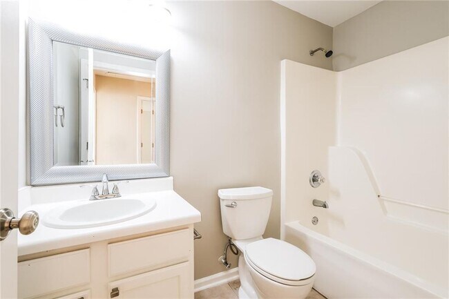 Building Photo - 3352 Summit Creek Ln