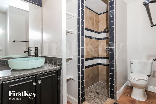 Building Photo - 1158 Southwest Hunnicut Avenue