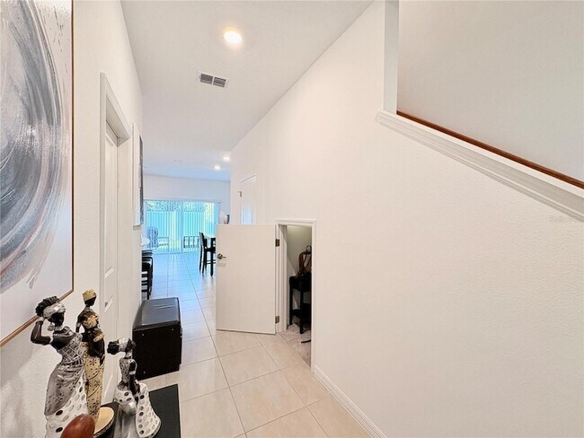 Building Photo - 5020 Revolutionary Wy