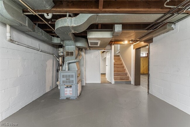 Building Photo - 1485 E 221st St