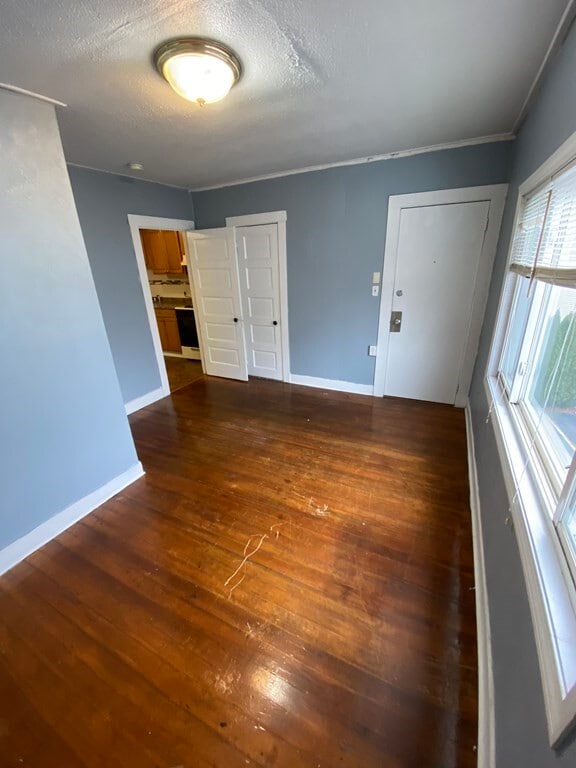 Building Photo - 26 Brow St