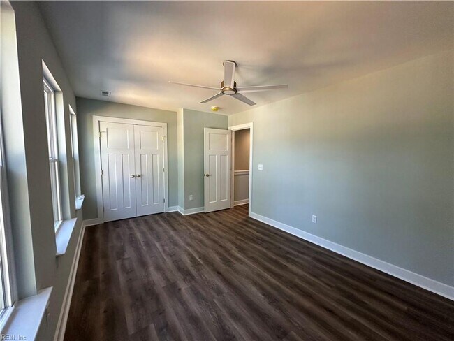 Building Photo - Stunning New Construction in Norview!