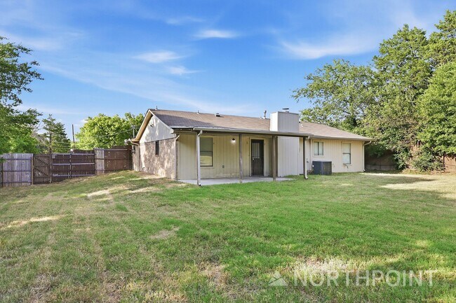 Building Photo - 4BR/2BA | Newly Renovated Single Family Home | 1-Car Garage Parking | Fenced backyard!