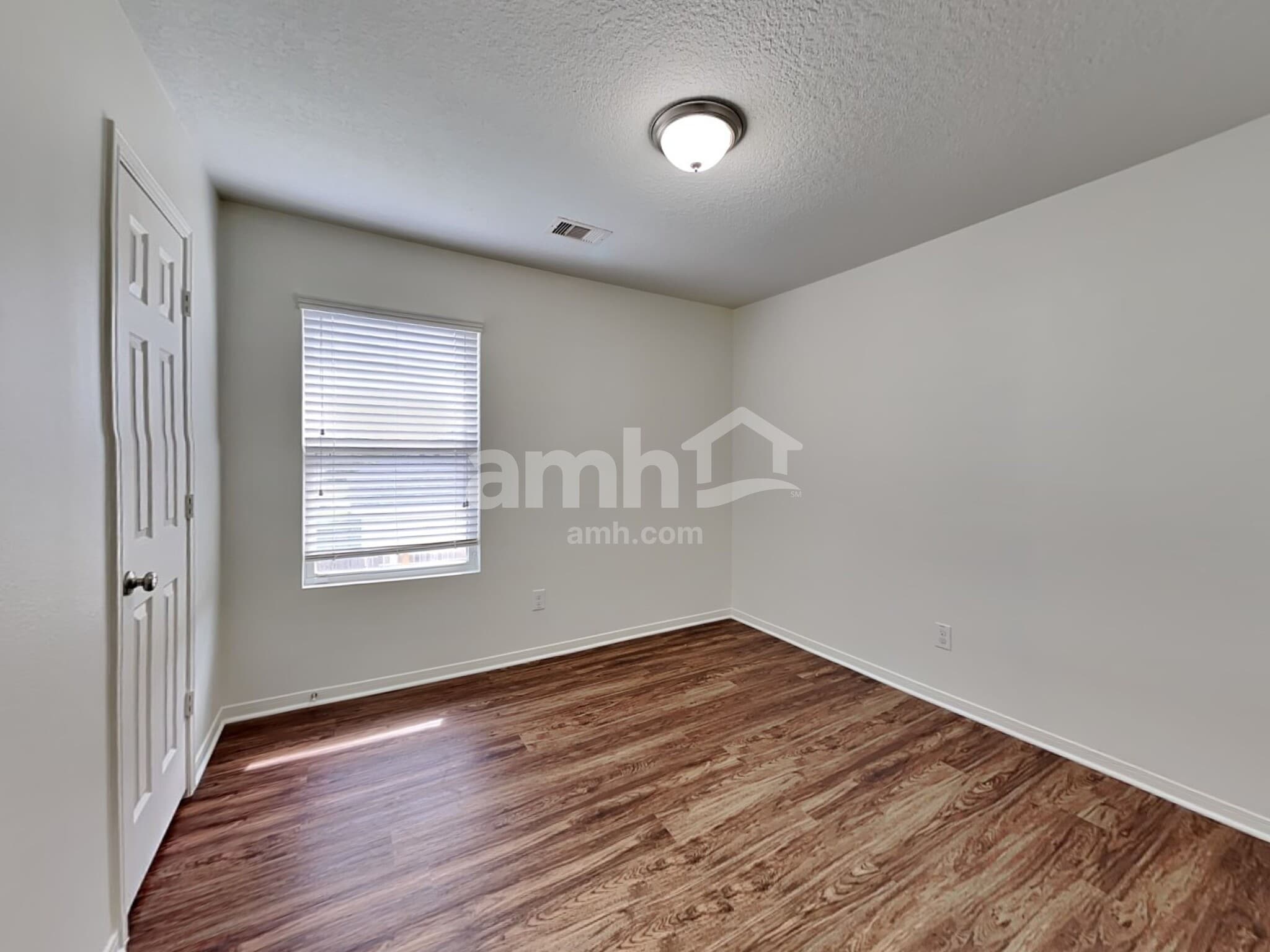 Building Photo - 16823 Accolade Way