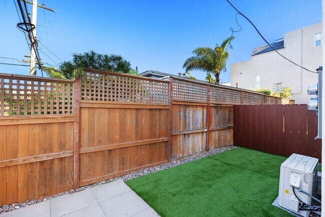 Building Photo - 3993 Honeycutt St
