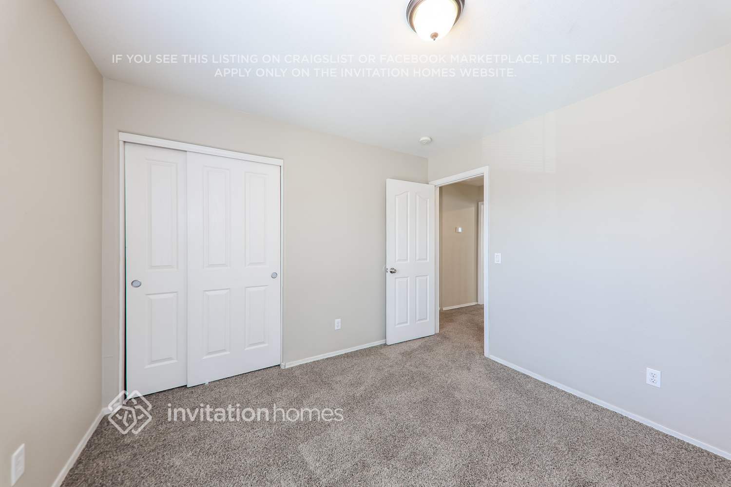 Building Photo - 6412 W Fawn Dr