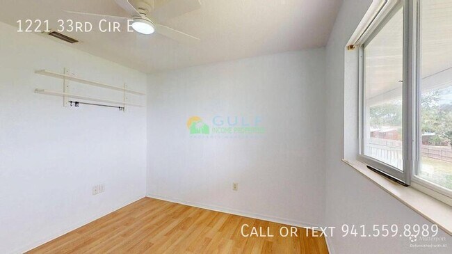 Building Photo - 1221 33rd Cir E