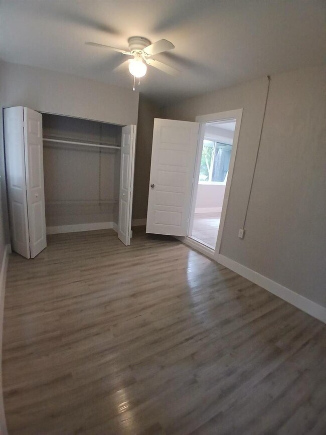 Building Photo - 1320 NE 146th St