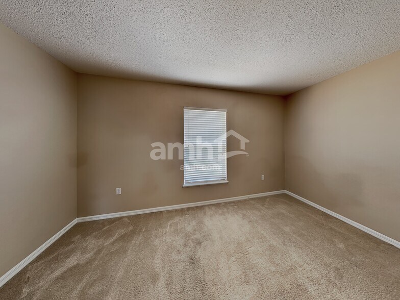 Building Photo - 13819 Gentle Woods Ave