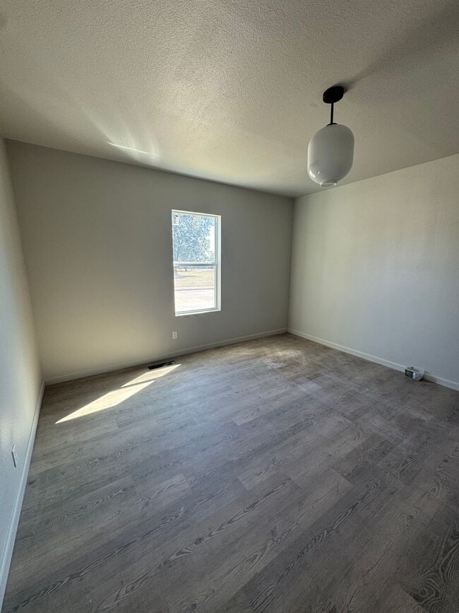 Building Photo - Washington Duplex