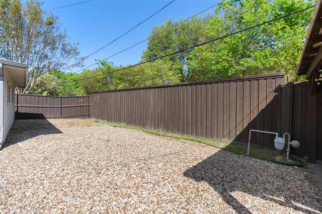 Building Photo - 12455 High Meadow Dr
