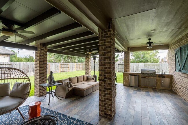 Building Photo - 18815 Ellis Bend Dr