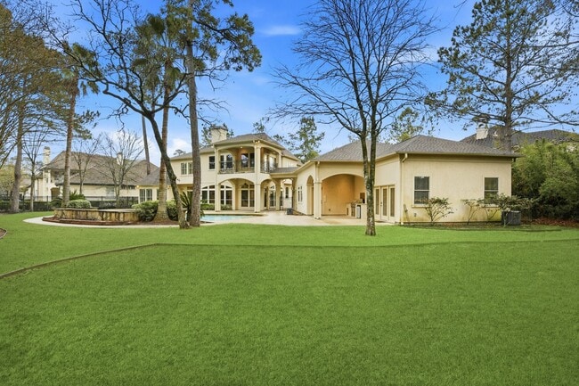 Building Photo - 30 N Palmiera Cir