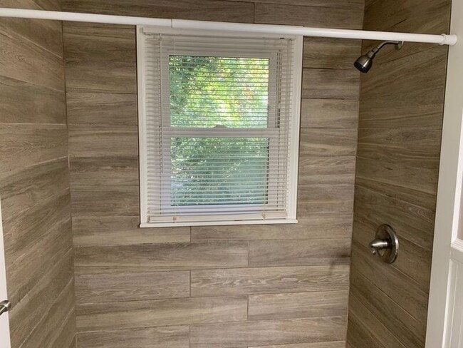 Building Photo - 2229 S Milledge Ave