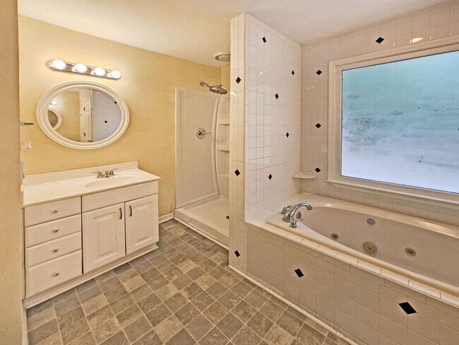 Building Photo - COMING: Spacious East Cobb Cape Cod with Main-Level Primary Suite & 3-Car Garage
