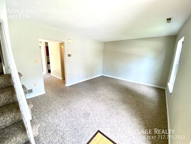 Building Photo - 818 Apple Valley Dr
