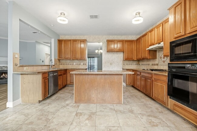 Building Photo - 1326 Shrub Oak Dr