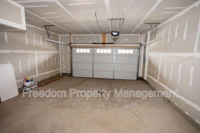 Building Photo - 9365 Barnes Lp