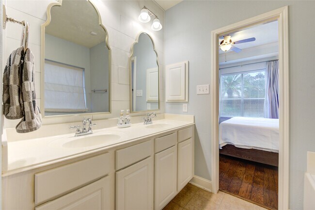 Building Photo - 24934 Crystal Stone Ln