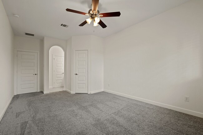 Building Photo - 4055 Woodland Meadow Dr