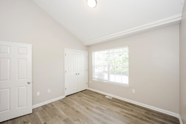 Building Photo - 4737 Brookwood View