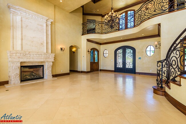 Building Photo - Executive Estate in the Heart of Silicon Valley
