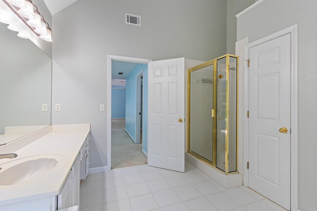 Building Photo - 1940 Bentbrooke Trail