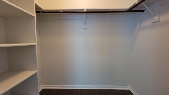 Building Photo - West Palm Beach 1 bedroom 1.5 bath Apartment.