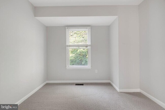Building Photo - 7267 Olde Lantern Way